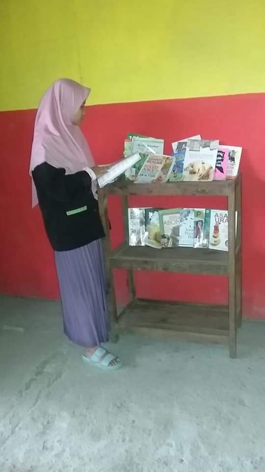 Pojok Baca di Warung: Inovasi Literasi Perpustakaan Swapustaka Hargorejo